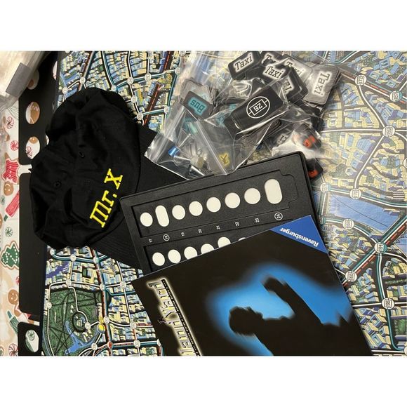 2004 Ravensburger Scotland Yard - Family Board Game Hunting Mr. X - Picture 2 of 3